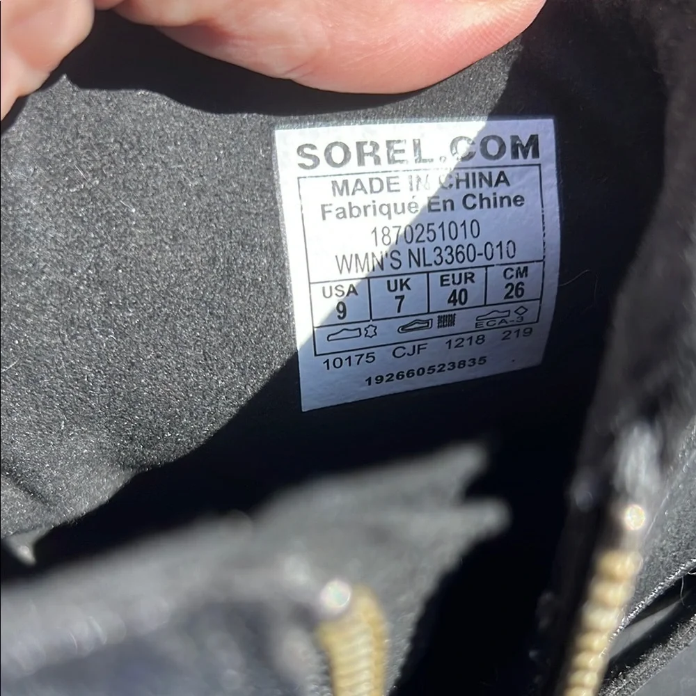 Sorel Black Leather Ankle Boots